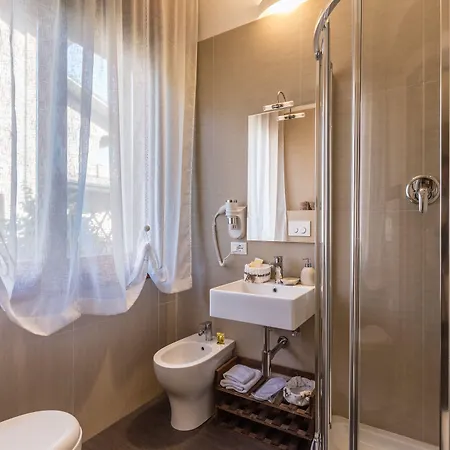 לינה וארוחת בוקר Igea 50 מודנה